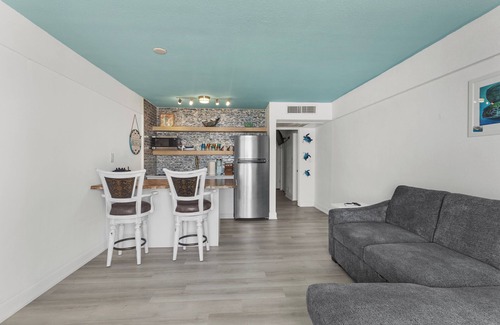 Daytona Beach Condo | Amazing Ocean Front Property on Daytona Beach with amazing views & full kitchen