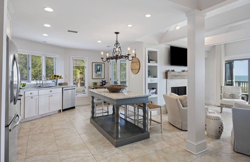 West Beach Village Condo | AMAZING Ocean Front View! Popular 3BR Seascape Condo!