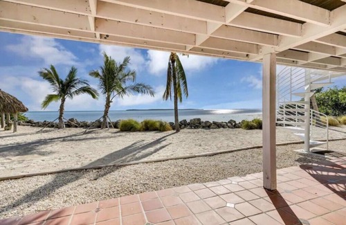 Key Largo House | Amazing Ocean Front Views 3 bedroom/bath Villa. Wake up to a Sunrise