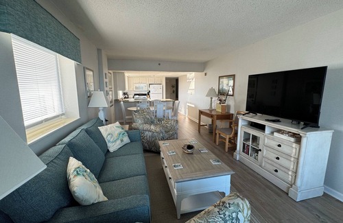 Litchfield by the Sea Condo | Amazing Oceanview Top floor End Unit oceanfront condo, Pool & Lazy River, 2 BR