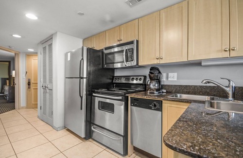 Downtown Myrtle Beach Condo | Amazing Oceanview Condo on the 17th Fl- 2 Balconies