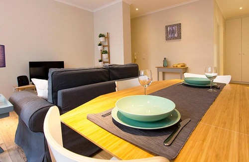 Santo Condestavel Apartment | Amazing Parada by Homing
