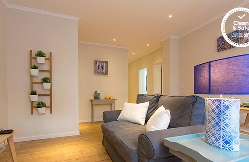Santo Condestavel Apartment | Amazing Parada by Homing