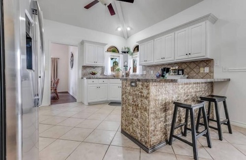 Lubbock House | Amazing patio with pergola, enclosed patio, finished out garage!