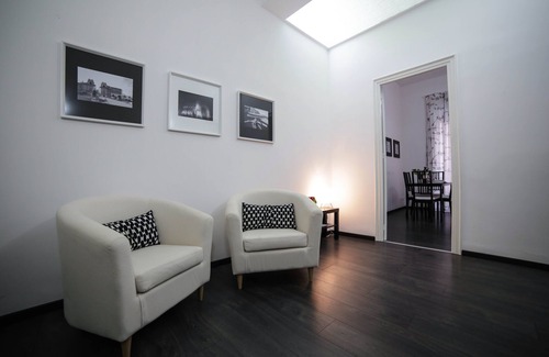 Ruggero Settimo Apartment | Amazing Politeama house