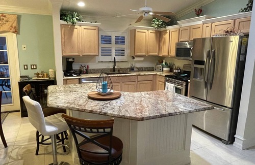 Piedmont House | AMAZING POOL Home with Large Lanai! Close to Shopping & Recreation!