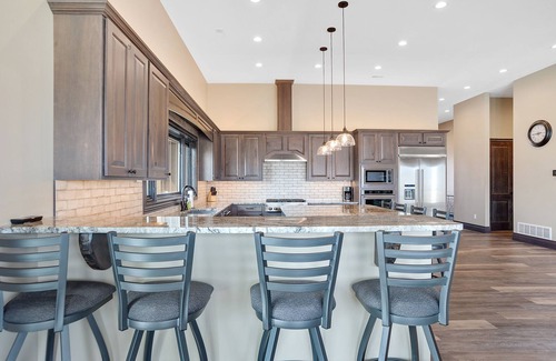 Spearfish House | Amazing Property w/Large Deck, Big Black Hills Views, Spacious Open Plan!