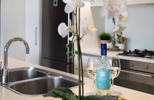 Brisbane Central Business District Apartment | Amazing River & City Views|Large Family Apartment