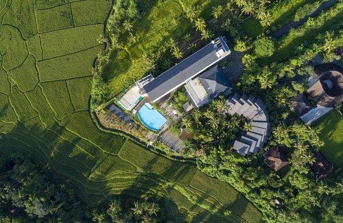 Mas House | Amazing Room with Infinity Pool in Ubud