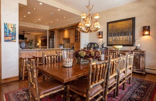 Avon House | Amazing Ski-in/Out 5 Bedroom Home Directly on Slopes. Views!