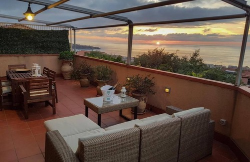 Cefalu Apartment | Amazing, spacious apartment with 4 bedrooms and stunning view