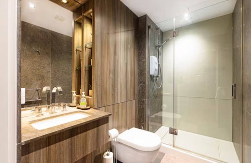 St. Mary's Park Apartment | Amazing Studio, 2 min Imperial Wharf, 5 min Thames