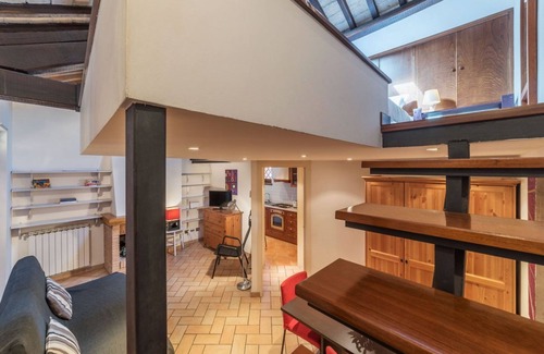 Rione VII Regola Apartment | Amazing studio in Campo de' Fiori - Air Conditioning - Free Wi-Fi