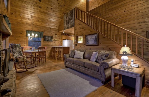 Owl Town Retreat Cabin | Amazing Sunset | Ellijay, GA