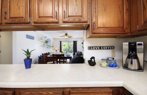 Lake Ozark Condo | Amazing Sunsets! Amazing location on Horseshoe Bend; 2 bedroom 2 bath condo