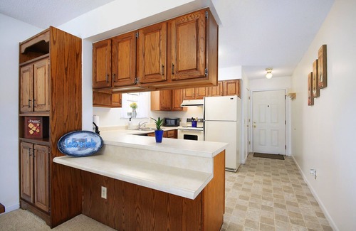 Lake Ozark Condo | Amazing Sunsets! Amazing location on Horseshoe Bend; 2 bedroom 2 bath condo