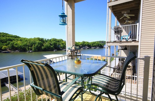 Lake Ozark Condo | Amazing Sunsets! Amazing location on Horseshoe Bend; 2 bedroom 2 bath condo