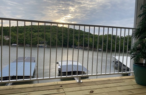 Lake Ozark Condo | Amazing Sunsets! Amazing location on Horseshoe Bend; 2 bedroom 2 bath condo