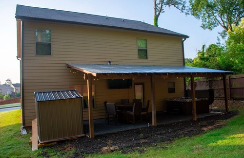 Decatur House | Amazing theater, jacuzzi, pool table, “come stay”