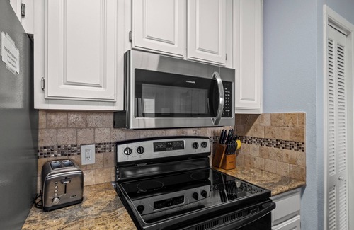 Galveston Condo | Amazing top floor ocean view!