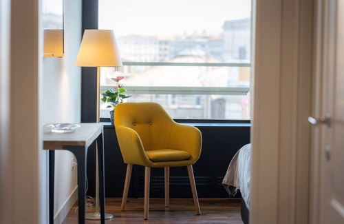 Rione XVIII Castro Pretorio Apartment | Amazing Via Parigi 2 with Balcony