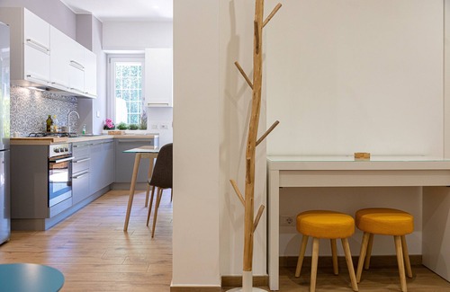 Gianicolense Apartment | Amazing Viale Trastevere with Terrace