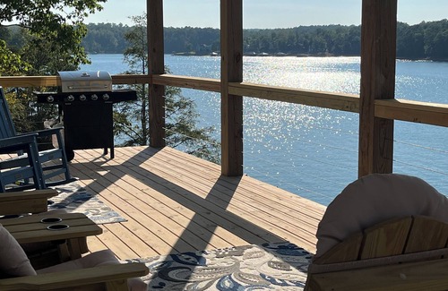 Arley House | AMAZING view! "EASY LIKE SUNDAY MORNING" on Smith Lake is YOUR new happy place!