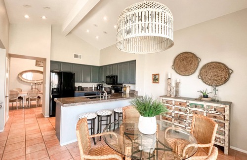 Palm Desert Condo | Amazing View! Spacious 3 bd/4 bth in Palm Valley CC!