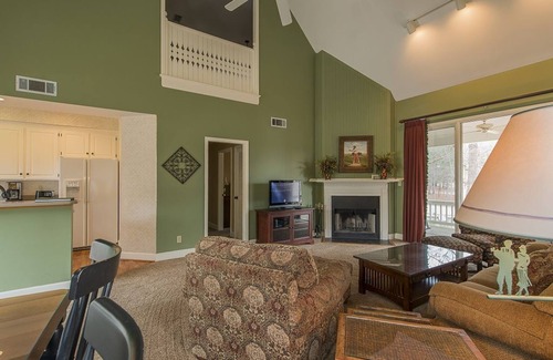 Lake Oconee Cottage | Amazing Views Boardwalk at Marina Cove