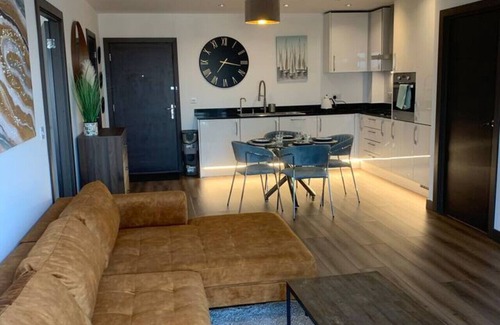 Southend-on-Sea Apartment | Amazing Views, Southend Central