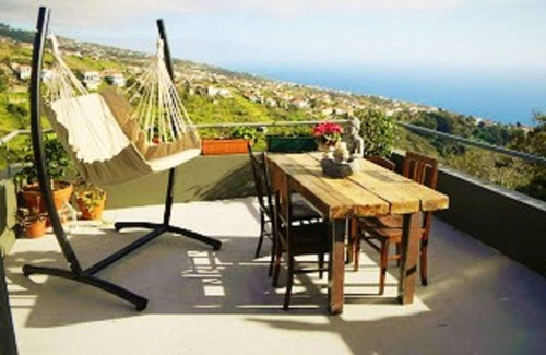 Estreito da Calheta House | Amazing views, large terrace and garden.