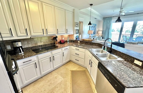 Sandestin Condo | Amazing views, near the beach, Golf Cart Included 5353PR