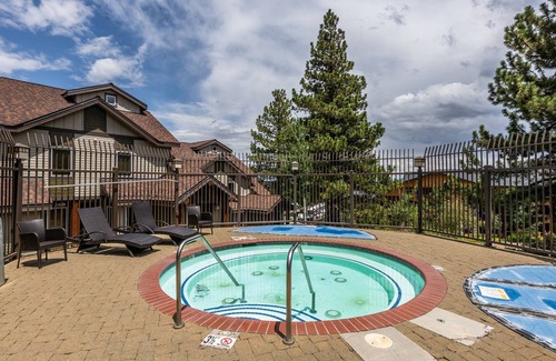 Mammoth Lakes Condo | Amazing Views-Ski-in Ski-out-2 Bed 2 Bath Condo at Eagle Run