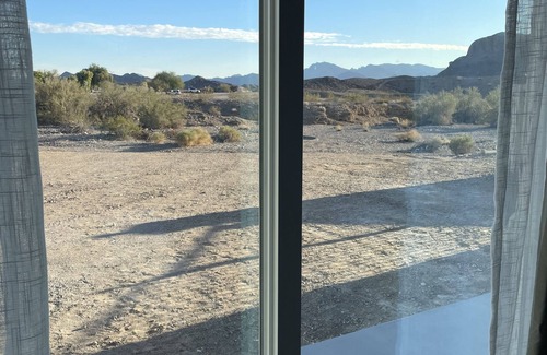 Lake Havasu City House | Amazing views, pool, walk to hiking/biking, 5 mins to the new Riviera Marina.
