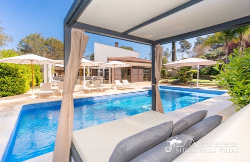 Olivella Villa | Amazing Villa Bol Bol near Sitges with Heated Pool
