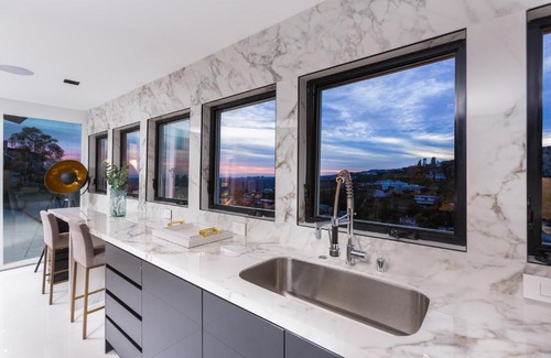 Hollywood Hills West Villa | AMAZING VILLA ON SUNSET PLAZA