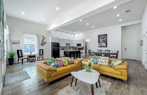 Thornton Park House | Amazing Walkability, Thornton Park suburb of Downtown Orlando walk to everything