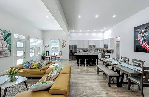 Thornton Park House | Amazing Walkability, Thornton Park suburb of Downtown Orlando walk to everything