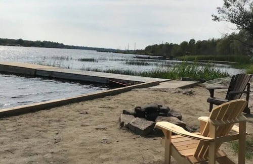 Britt Cabin | Amazing Waterview off the Georgian Bay, Dock/Deck