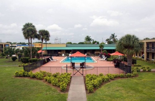Winter Haven House | Amazing! WINTER HAVEN 2 Queen Beds fun 4 All