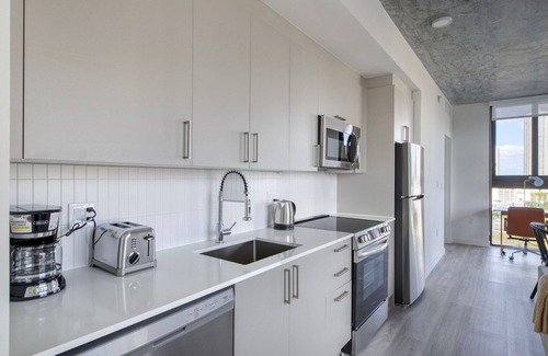 Edgewater Apartment | Amazing Wynwood 2BR w/Gym, Sauna & Rooftop Pool, by Blueground