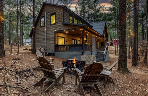 Broken Bow Cabin | AmazingSpecials/Views/PoolTable/HotTub/Gorgeous/SonicIce/AirFryer!