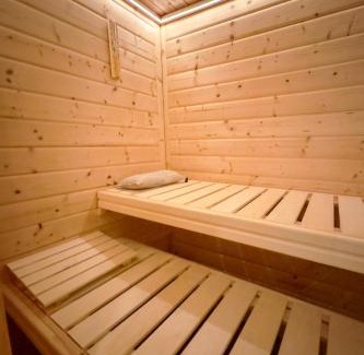 Raron Apartment | AmBach l Vue exceptionnelle l Sauna