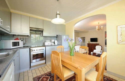 Paarl Apartment | Amberg country estate - Pool side apartment
