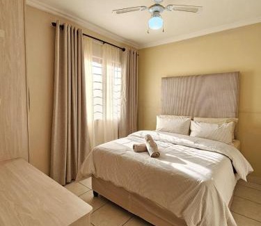 Margate House | Amberley 10 Holiday home