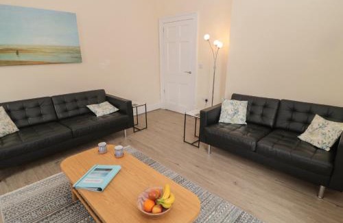 Amble Apartment | Amble Watch