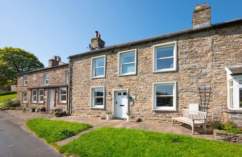 Bainbridge House | Amblers at Two Riverdale