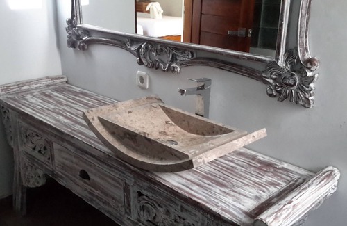 Purwakerti House | Amed Beach Villa