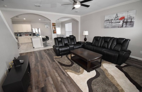 Grand Prairie House | Amegee Luxury Townhouse