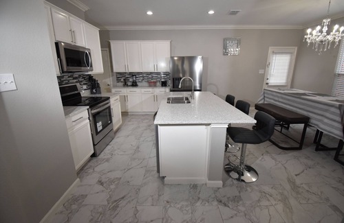 Grand Prairie House | Amegee Luxury Townhouse